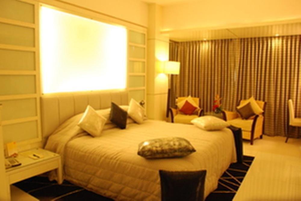 Peninsula Grand Hotel Mumbai Bilik gambar